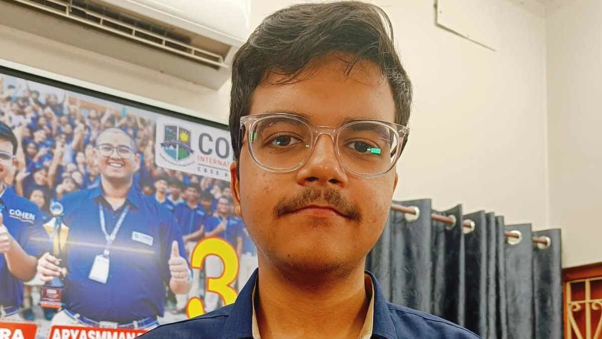 JEE Main 2026: दिल्ली के श्रेयस मिश्रा ने किया देश में टॉप, ओडिशा के भावेश पात्रा समेत 12 छात्रों को मिला 100 परसेंटाइल.