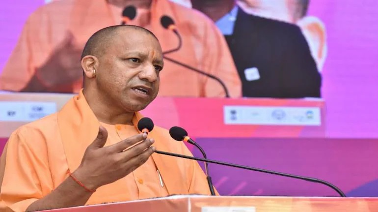 सोशल मीडिया यूजर्स को 8 लाख तक देगी यूपी सरकार