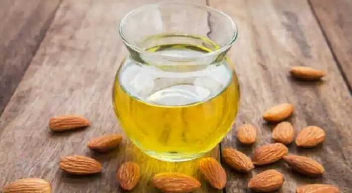 कई बीमारियों के लिए रामबाण है बादाम का तेल,,जानिए क्या हैं इसके फायदे..