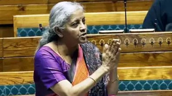 वित्त मंत्री ने जम्मू-कश्मीर के लिए 1.18 लाख करोड़ रुपये का अंतरिम बजट किया पेश....