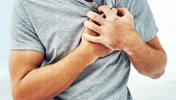 बड़ी खबर,,हार्ट अटैक ने ली एक्टर की जान,,,,इन लक्षणों से करें इसकी वक्त रहते पहचान...