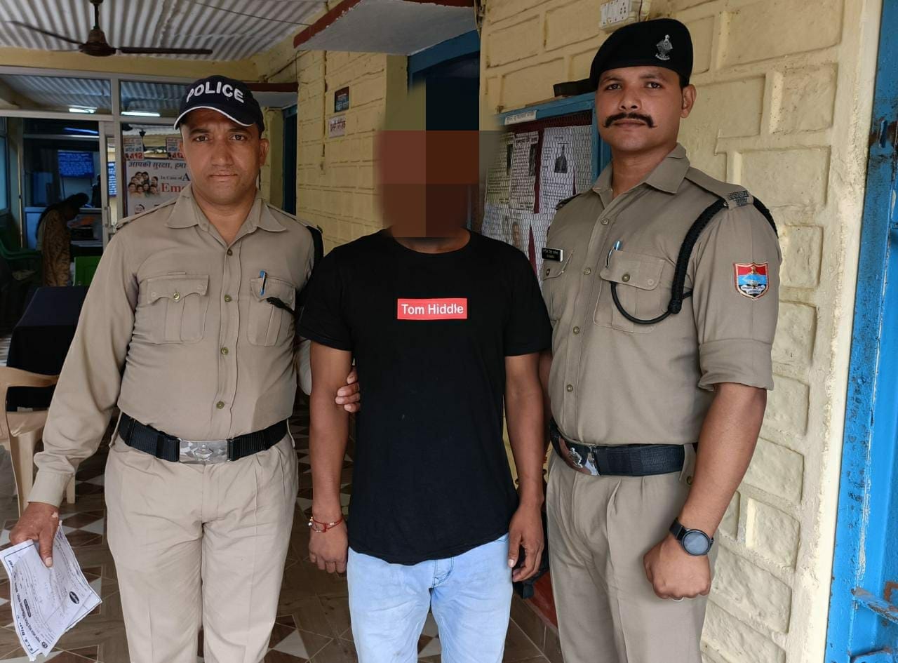 भाभी को जान से मारने की नियत से ब्लेड से वार करने वाला अभियुक्त गिरफ्तार