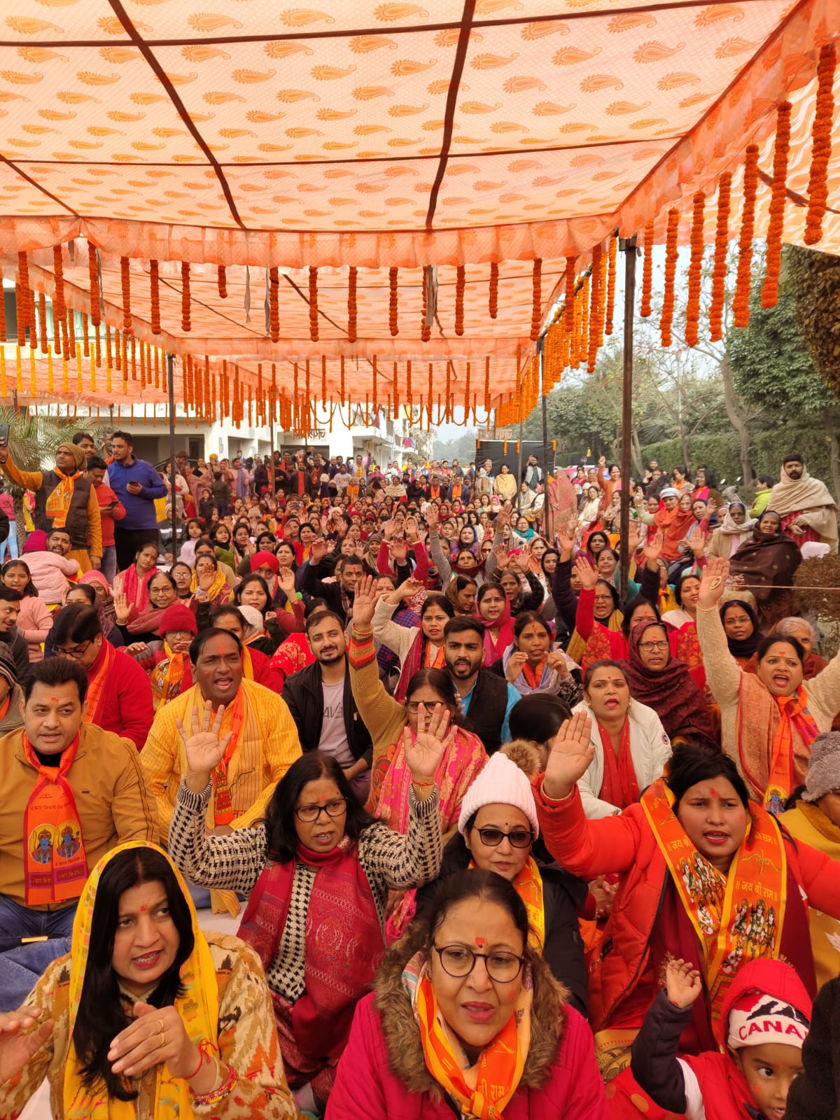 बिल्डर के विरोध के बाद भी पंचशील ग्रीन्स 1 में मंदिर के लिये भूमि पूजन