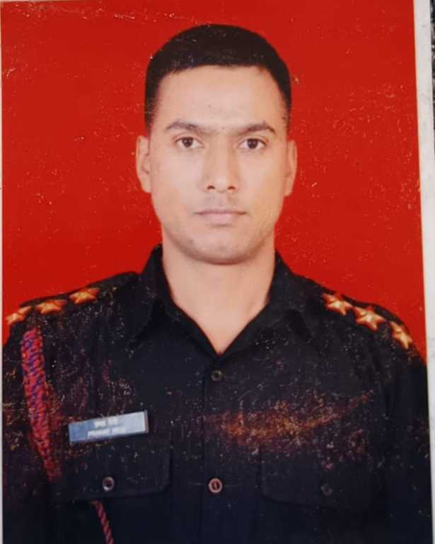 NEWS Big breaking :-उत्तराखंड के लाल मेजर प्रणय नेगी का कारगिल में निधन, तबियत बिगड़ने से हुआ निधन दुःख भरी सूचना से क्षेत्र में शौक की लहर..