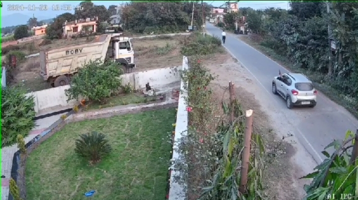 ब्रेकिंग न्यूज़ : जोली ग्रांट पुलिस चौकी क्षेत्र के जोली गांव में फायरिंग से मचा हड़कंप..