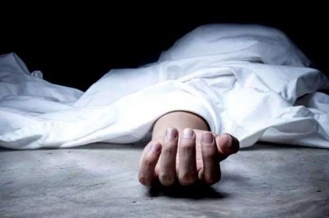 डॉक्टरों की लापरवाही से गई महिला जान