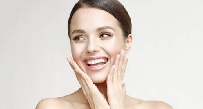 त्वचा को चमकदार और बेदाग बनाए रखने के लिए रात को फॉलो करें ये स्किन केयर रूटीन,,जाने एक क्लिक में..