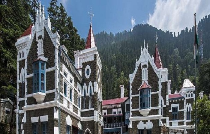 टिहरी झील में फ्लोटिंग हट : हाईकोर्ट ने सरकार से मांगा जवाब....