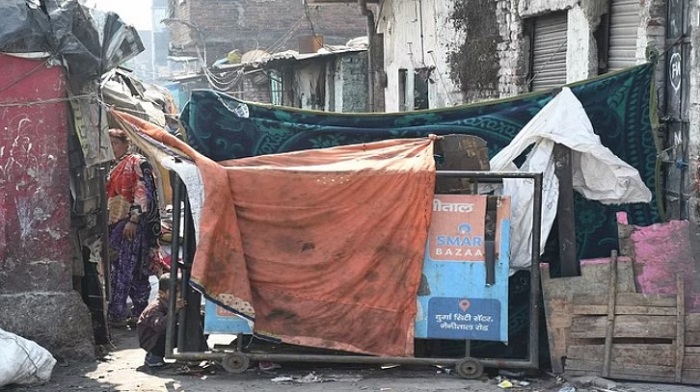 जिस धार्मिक स्थल को तोड़ने को लेकर हुआ बवाल,,,,, नगर निगम ने पूरी तरह किया ध्वस्त....