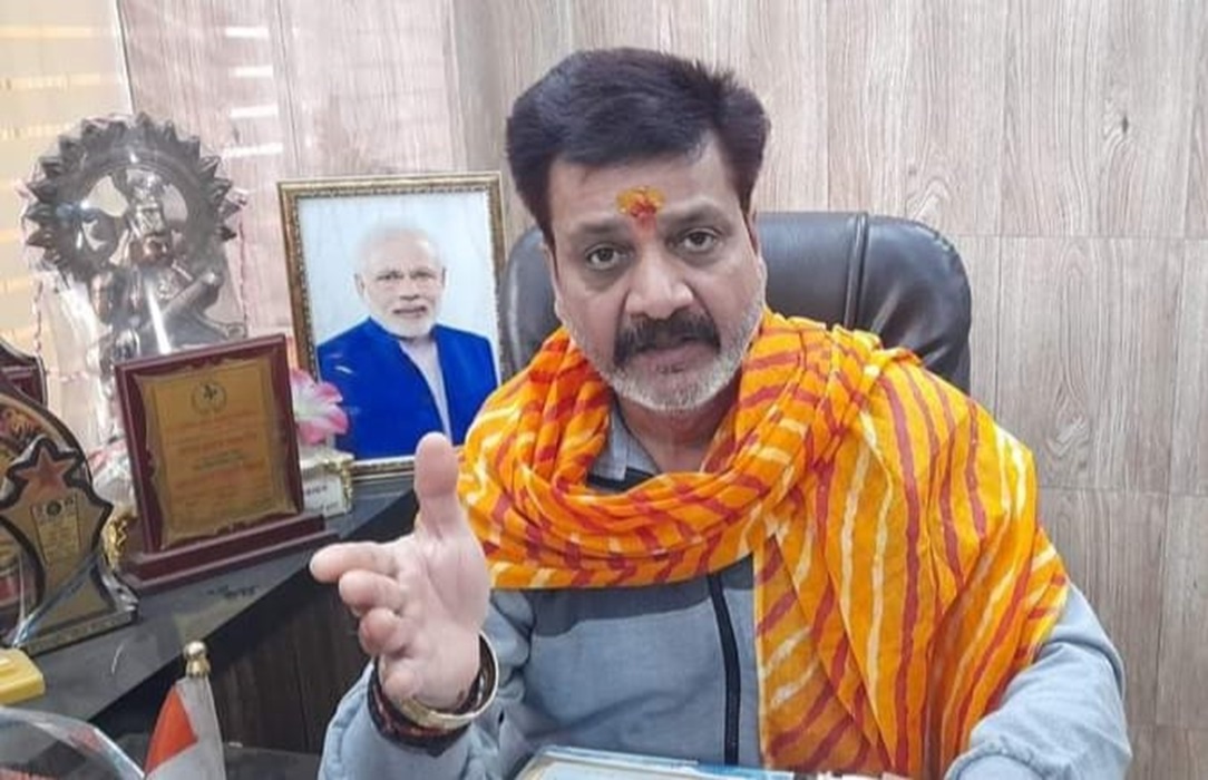 मां गंगा का आशीर्वाद लेकर त्रिवेंद्र सिंह रावत ने किया नॉमिनेशन....