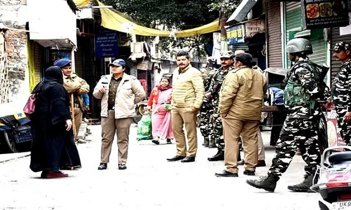 हल्द्वानी में आज से कर्फ्यू में दो घंटे की छूट,,, इंटरनेट रहेगा बंद....