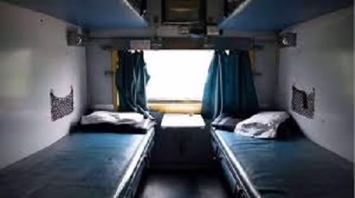अब स्लीपर में मिलेगी AC कोच वाली ये सुविधा
