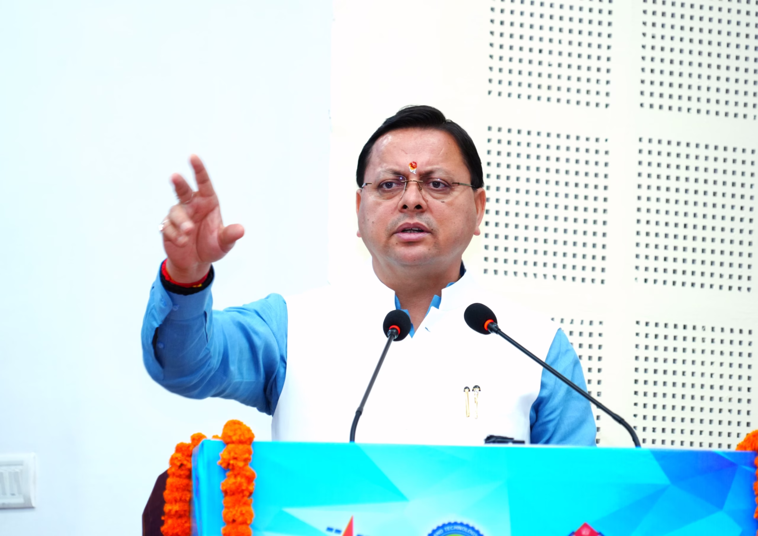 अंतरिक्ष स्टेशन में भारतीय वैज्ञानिक शुभांशु शुक्ला को बधाई – धामी