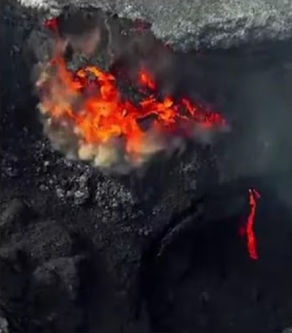 आग के इस गोले का वीडियो सोशल मीडिया पर वायरल: