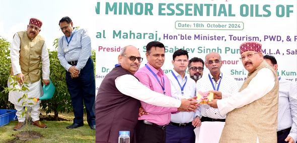 किसानों की आय बढ़ाने का काम कर रहा है “कैप”: सतपाल महाराज