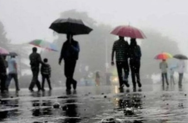 भारी बारिश से जनजीवन अस्त-व्यस्त होने की आशंका