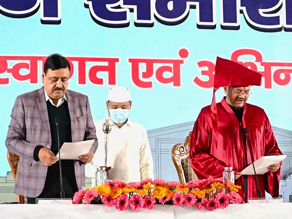 मैं सौरभ थपलियाल शपथ लेता हूँ कि.... 