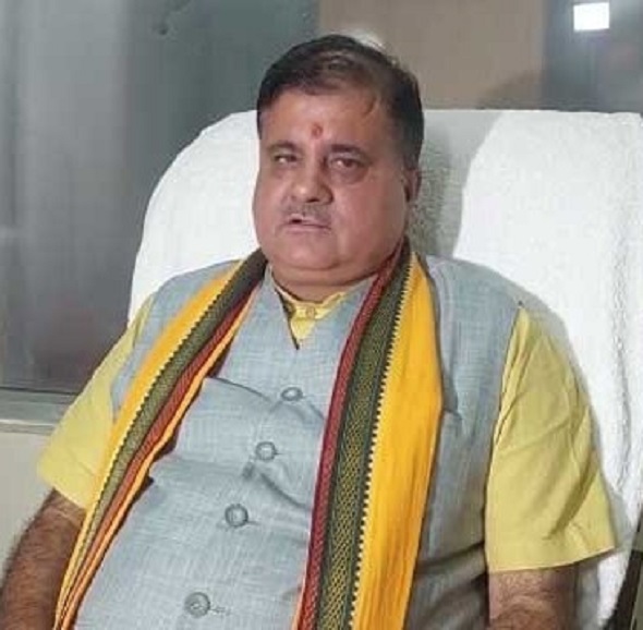 मीडिया की सुर्खियां न बने असंतुष्ट भाजपा नेता : महेंद्र भट्ट