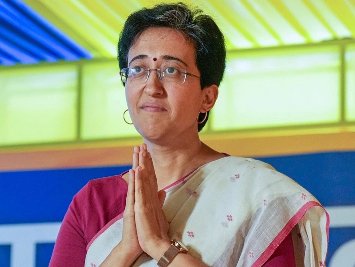 मुख्यमंत्री पद की शपथ कब लेंगी आतिशी?