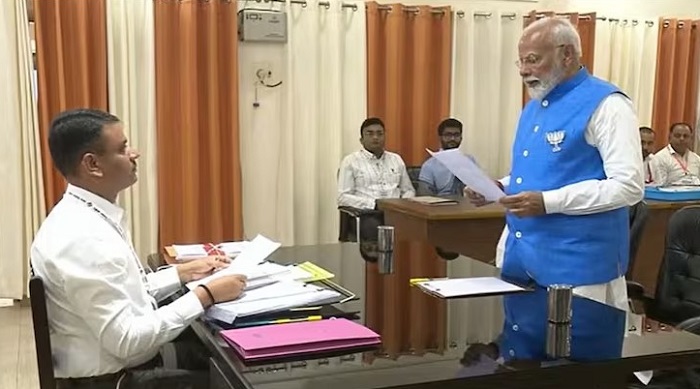 बड़ी ख़बर,,पीएम मोदी ने काशी से तीसरी बार दाखिल किया नामांकन..