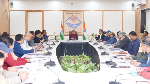 हाॅस्पिटल तथा मेडिकल काॅलेजों में सोलर रूफटाॅप लगाने के आदेश