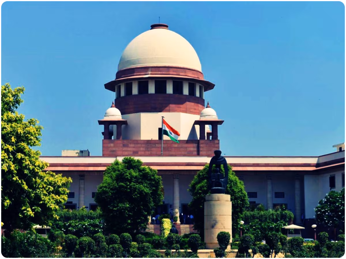 सुप्रीम कोर्ट का सख्त रुख: चार राज्यों के मुख्य सचिवों को अवमानना नोटिस