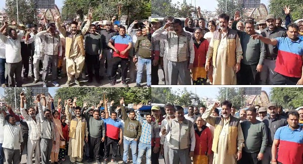 अतिक्रमण के नाम पर रेडी पटरी के लघु व्यापारियों को शोषण व उत्पीड़न किया जाना दुर्भाग्यपूर्ण : संजय चोपड़ा